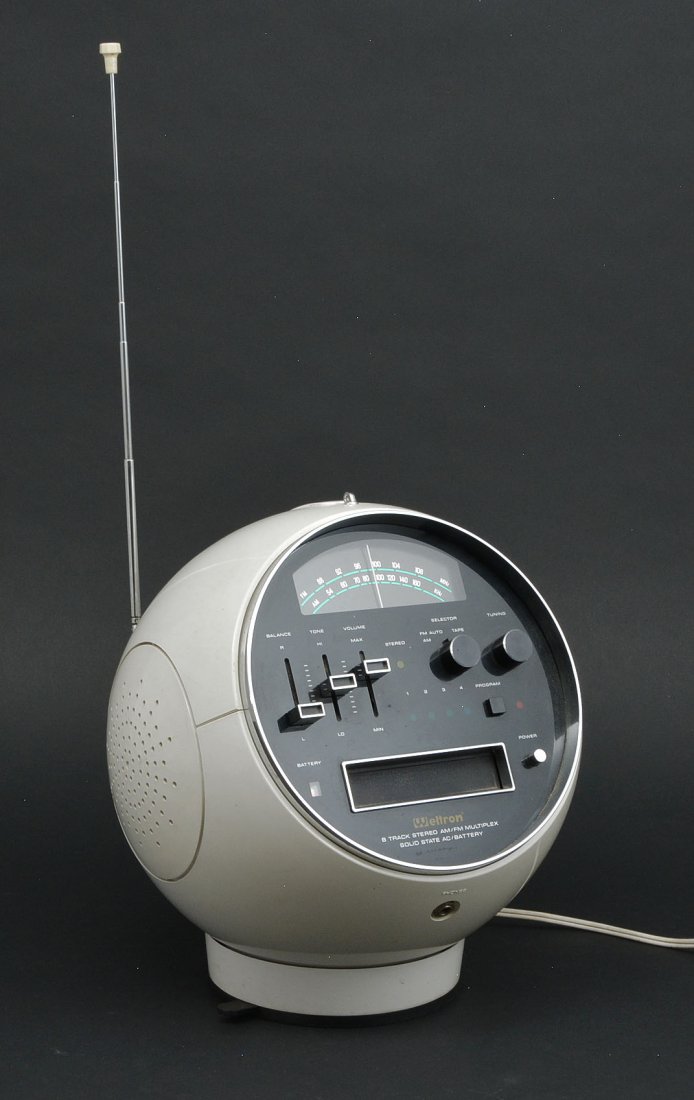 WELTRON 8 Track Player, modernist sphere: WELTRON 8 Track Player, modernist sphere in white plastic, 12" x 12", working