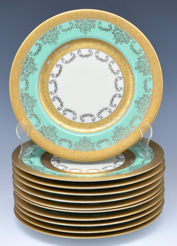 11 Hutschenreuther Royal Bavarian cabinet plates: 11 Hutschenreuther Royal Bavarian cabinet plates, 10 3/4"dia. Good condition some wear to center gilt circles.