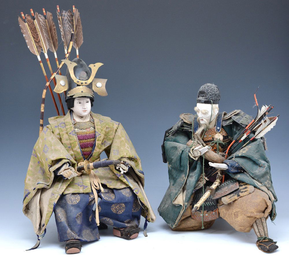 Empress Jingu and  minister Takenouchi no Sukune dolls (1 of 3)