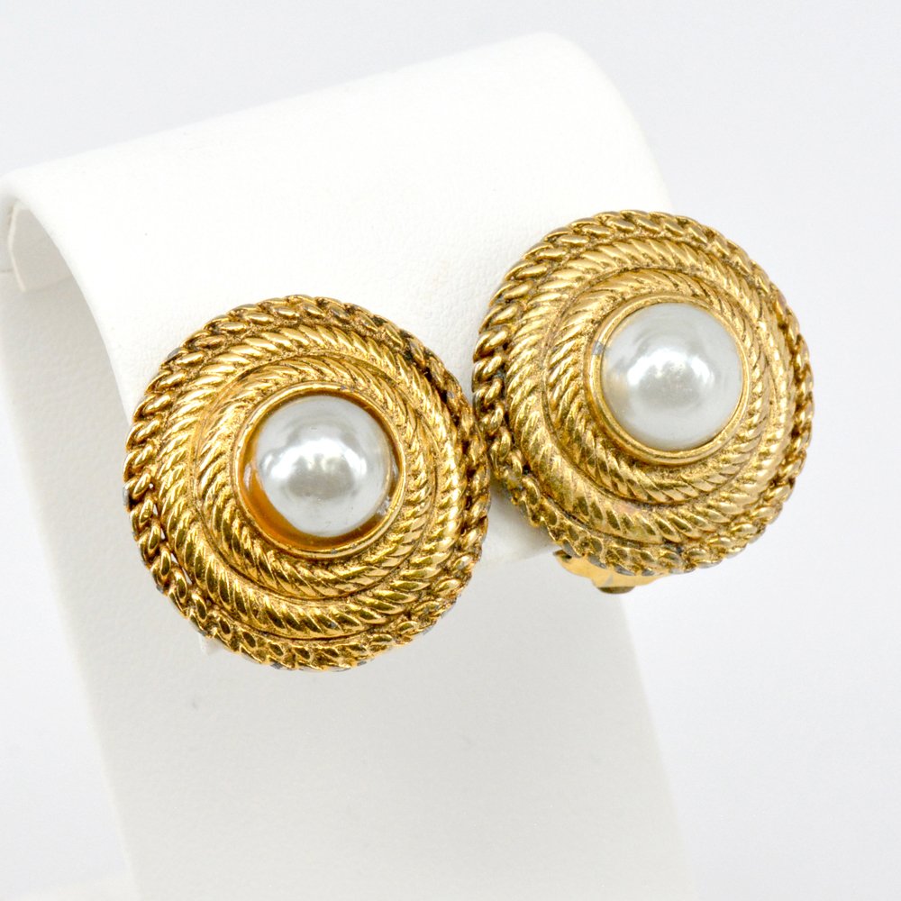 Chanel Earrings (1 of 1)