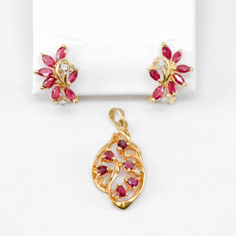 Lot: Ruby Diamond Earrings & Pendant (1 of 1)