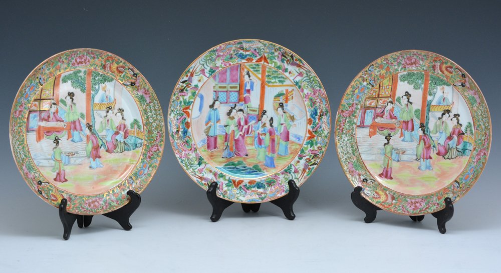 Chinese Canton Rose Plates (3), a pair and a single (1 of 3)