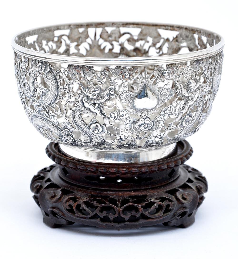 Chinese Luen-Wo Sterling Silver Dragon Bowl On Stand: Chinese Luen-Wo sterling silver dragon bowl on stand, 19th c, with pierced silver bowl with glass insert on original stand and retains original fitted box and shipping label. Bowl appx 2 7/8"h x 5 1/4