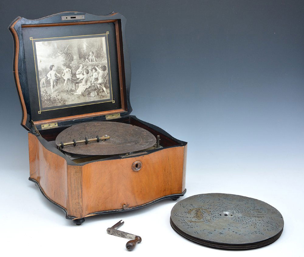 Polyphone disc music box, 11" (1 of 3)