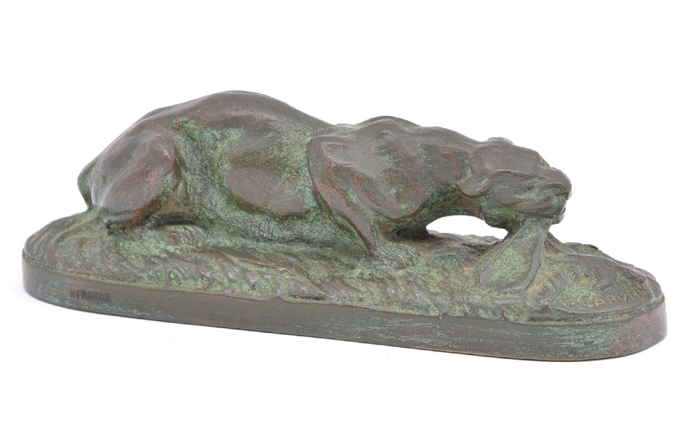 Carvin bronze crouching cat, 7" long: Louis-Albert Carvin (1875-1951) bronze crouching cat on naturalistic base, signed L.Carvin on base. Appx 7"l. Very good condition.