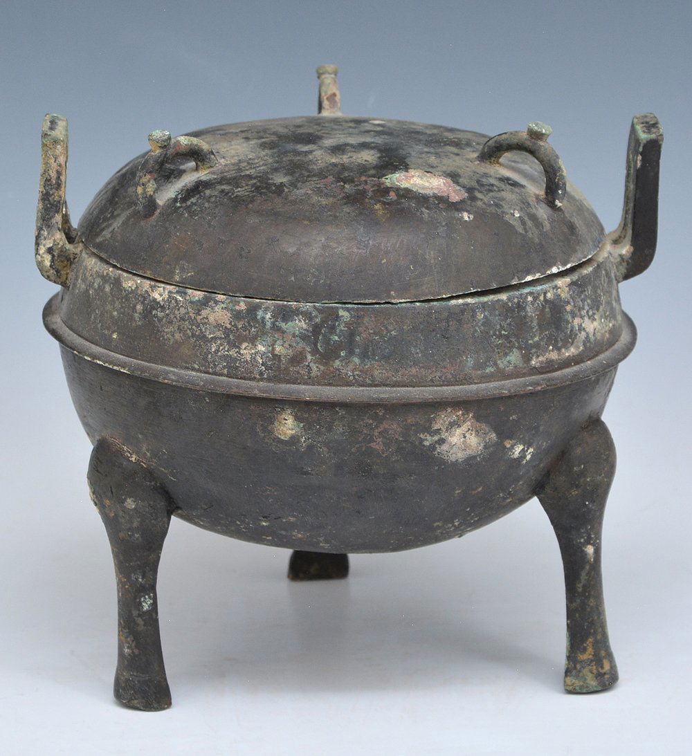 Chinese Archaic Bronze Ritual Ding Vessel With Lid (1 of 5)