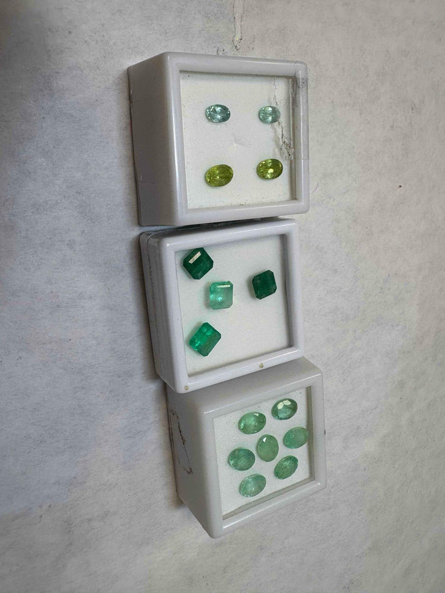 4 Emeralds Square cut 6.5mm, 7 Colombian Emeralds Oval Cut 8x6mm, & assorted gems (1 of 7)