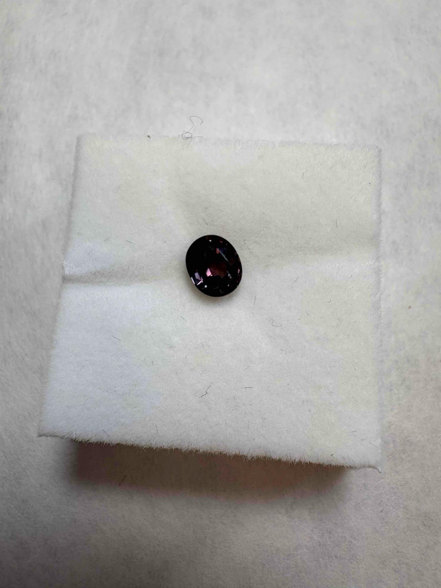Loose Gems: 1.5CT 6x5mm Color Change Sapphire Oval Cut & Five Assorted Red Gems (1 of 2)