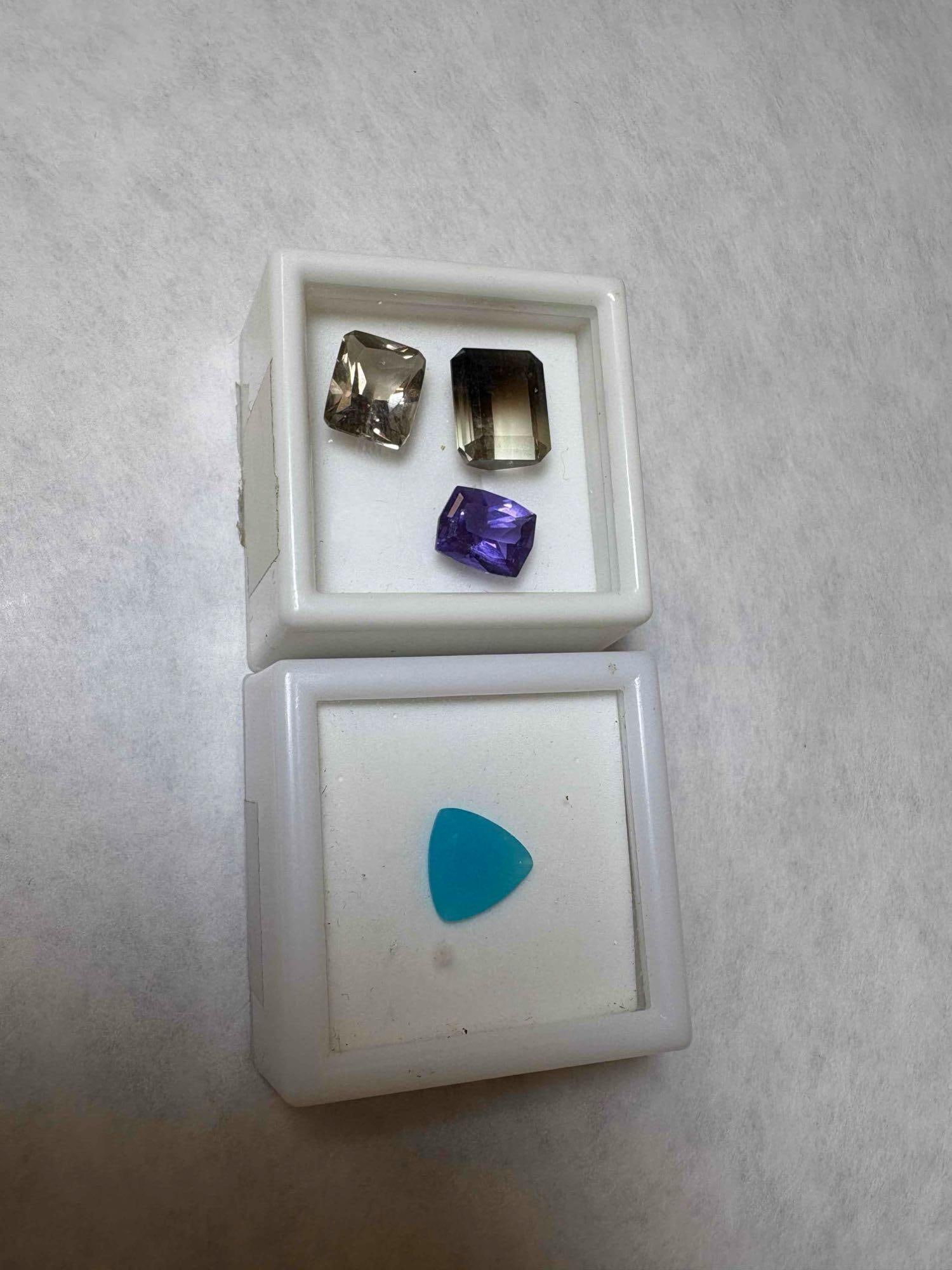2CT 10x10mm Paraiba Chalcedony & 3 Loose Cushion Cut Gems:  