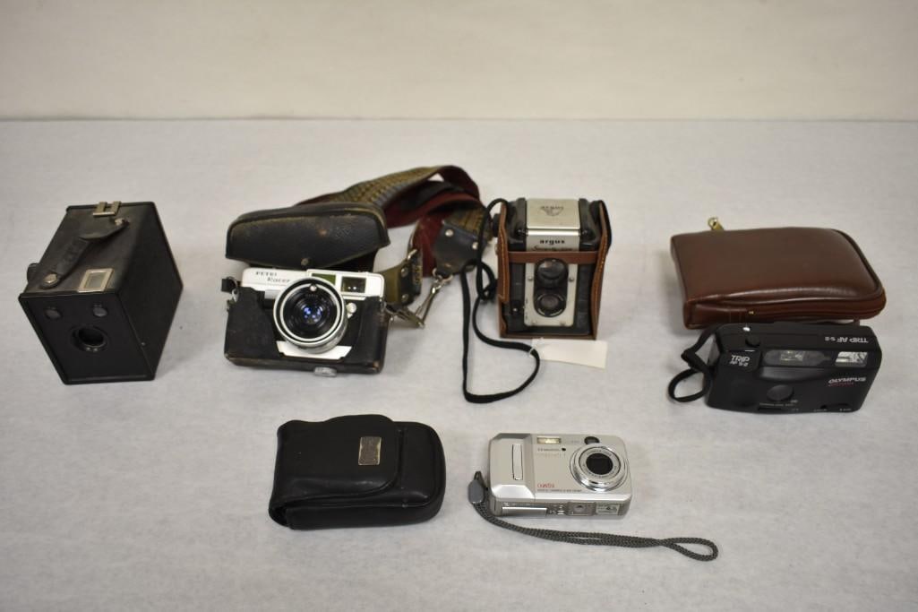 5 Assorted Vintage Cameras- Ansco, Argus 75, Petri Racer, and more (1 of 20)