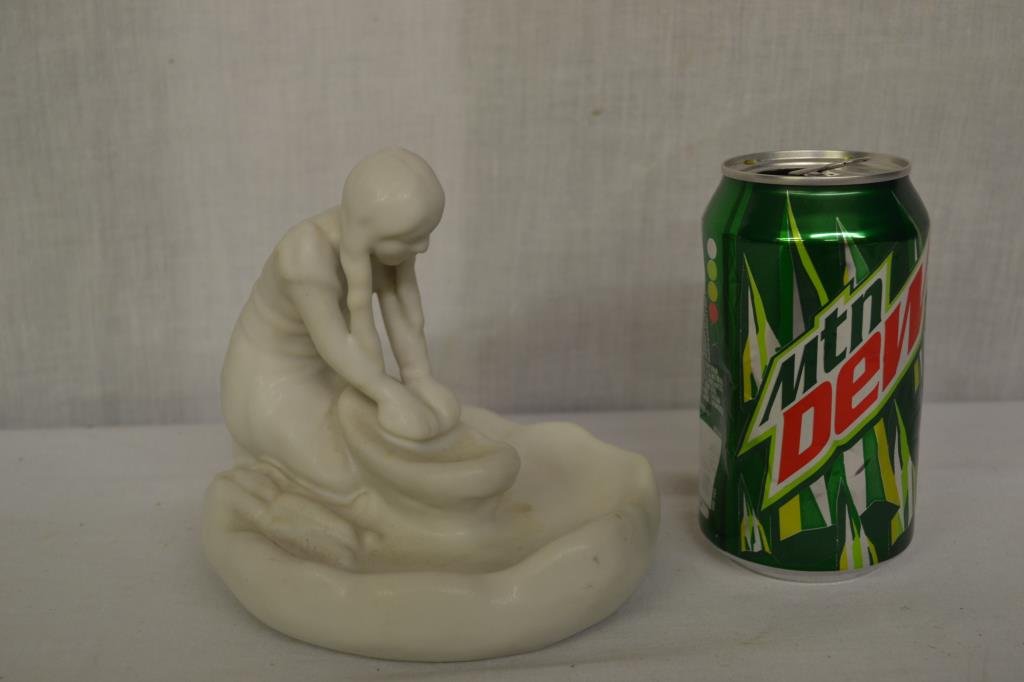 Van Briggle Corn Grinder Figure (1 of 7)