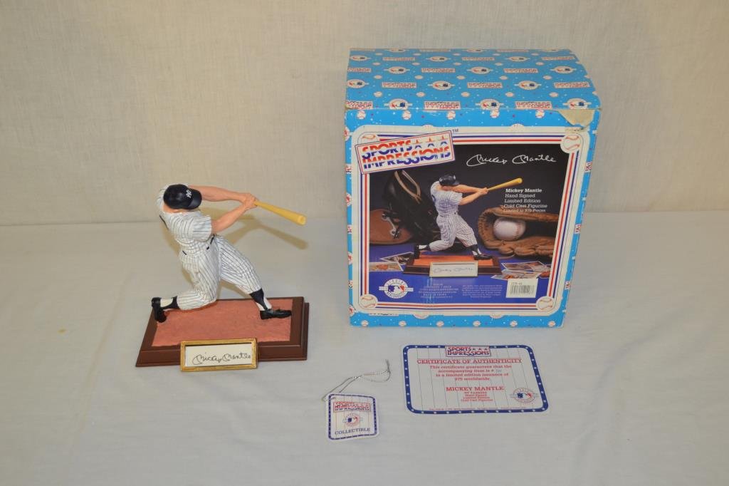 Sports Impressions Mickey Mantle Autographed Statue (1 of 10)