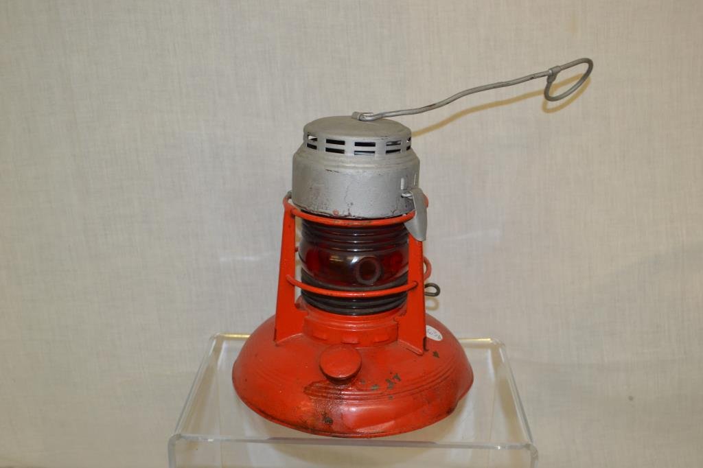 Railroad Lantern Embury No 410 Red Shade: Red shade is marked Embury No 410. 7.5"