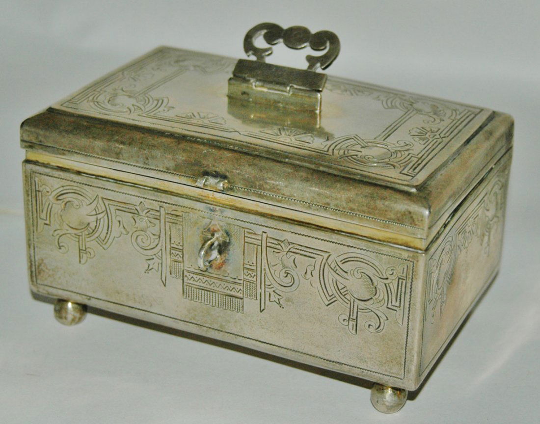 Hallmarked Russian Silver  Engraved Box Moscow 1884-97 (1 of 3)