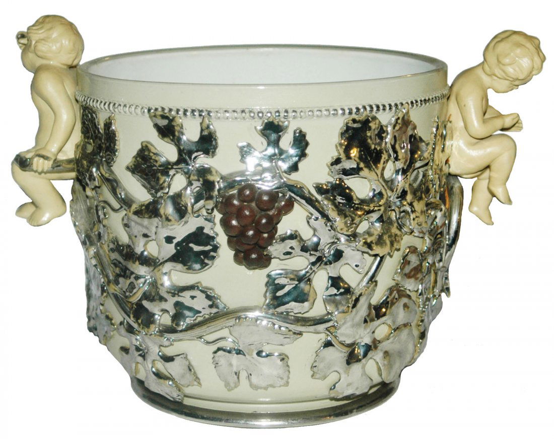 Mettlach Earlyware 4L Punch Bowl Cherubs  & Grapes (1 of 1)
