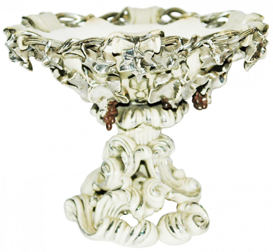 Mettlach Footed Grape & Leaf Design 7" Dish (1 of 1)