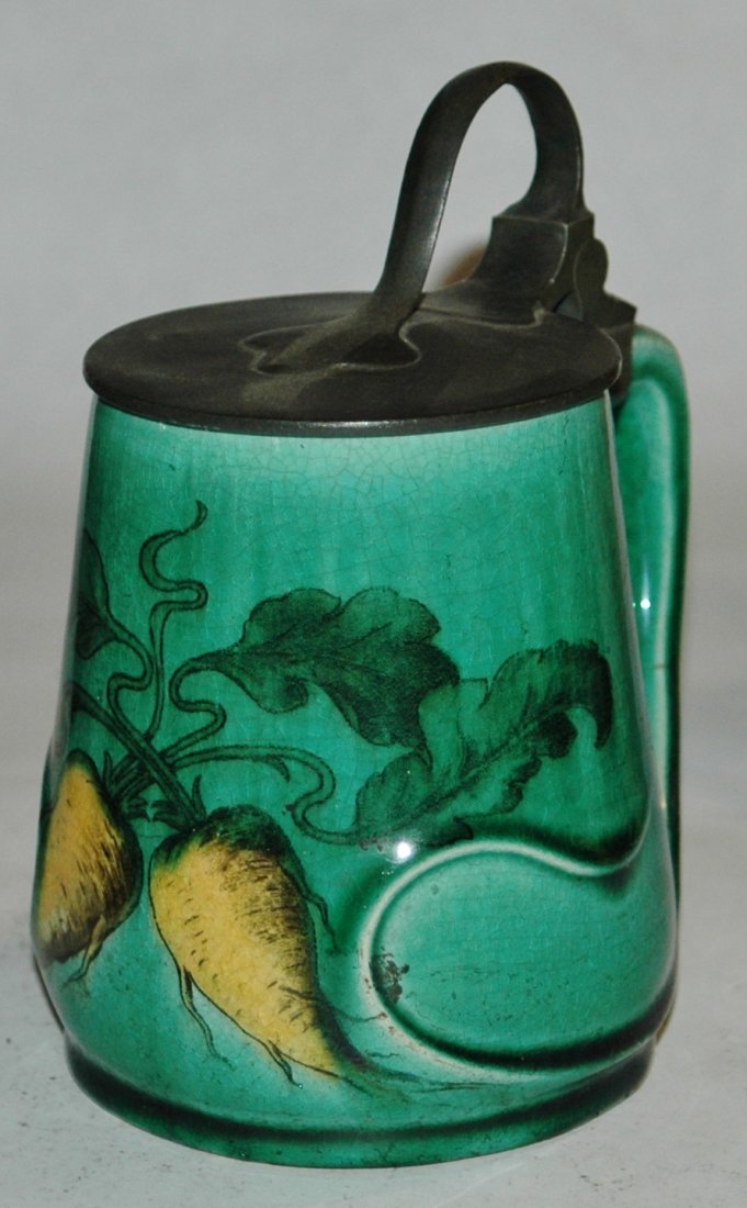 Mettlach PUG Art Nouveau 1/2L stein: Mettlach #2685/179 PUG 1/2L. Art Nouveau radish design. Faint line.