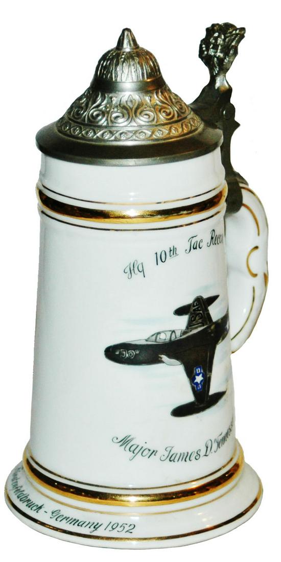 US Regimental stein 10th Tac Recon Gp 1952: American Regimental Stein 1/2L Porcelain. “HG 10th Tac Reccn Gp Furstenfeldbruck, Germany 1952.” Major James Smith. Mint.