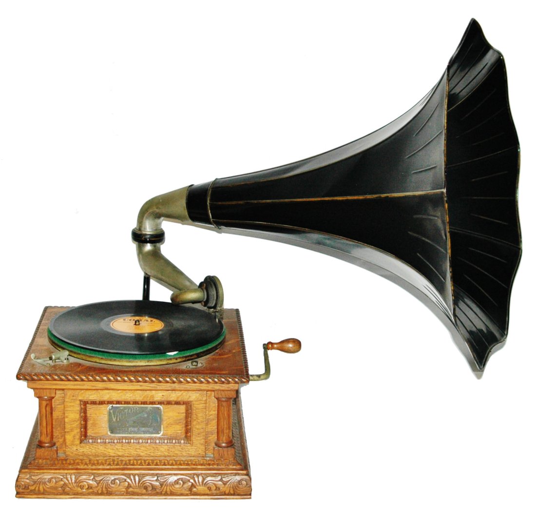 19th Century Victor Oak Victrola Gramopohne w Horn (1 of 5)