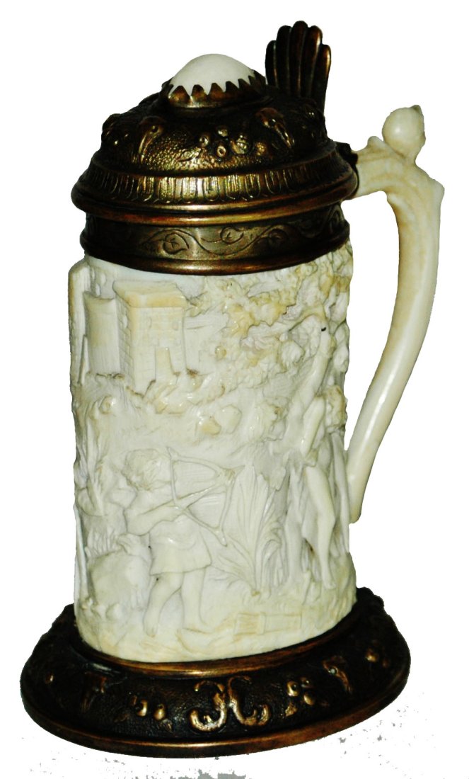 Carved Horn 1/4L Mini stein (1 of 3)