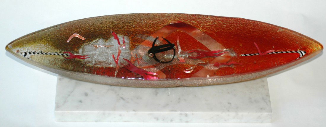 Bertil Vallien Kosta Boda Glass Boat Sculpture: Kosta Boda Swedish Sand Cast Glass Boat Sculpture by Bertil Vallien., Celebrated internationally as a glass artist for his technical innovation. The granite base is 17” by 4 “ . The sand cast glas