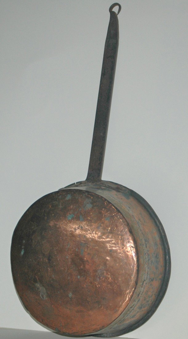 Copper Handcrafted Pot: Copper,handcrafted Pot. Copper with wrought iron handle. 8" diameter, 3 ½ " deep, handle is 10" long. Early. Heavy.