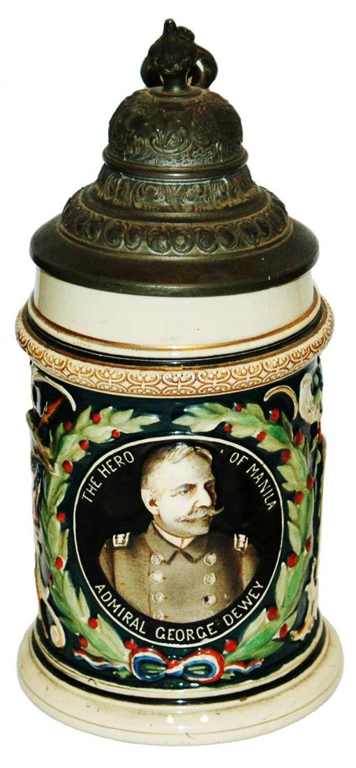 Admiral George Dewey Stein w US Flags on Sides (1 of 4)