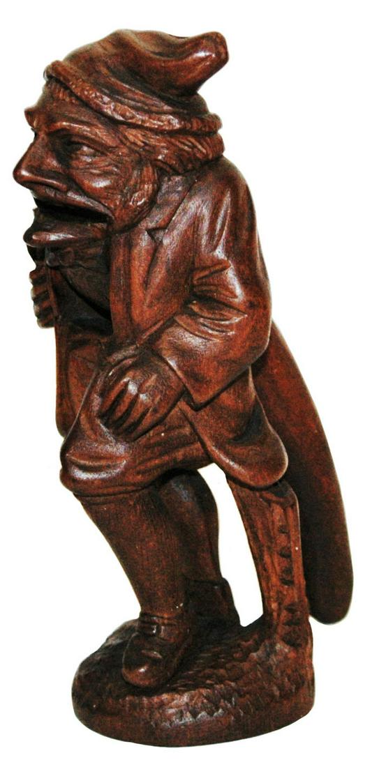Black Forest Vintage Wood Old Manw Pipe Nutcracker (1 of 3)