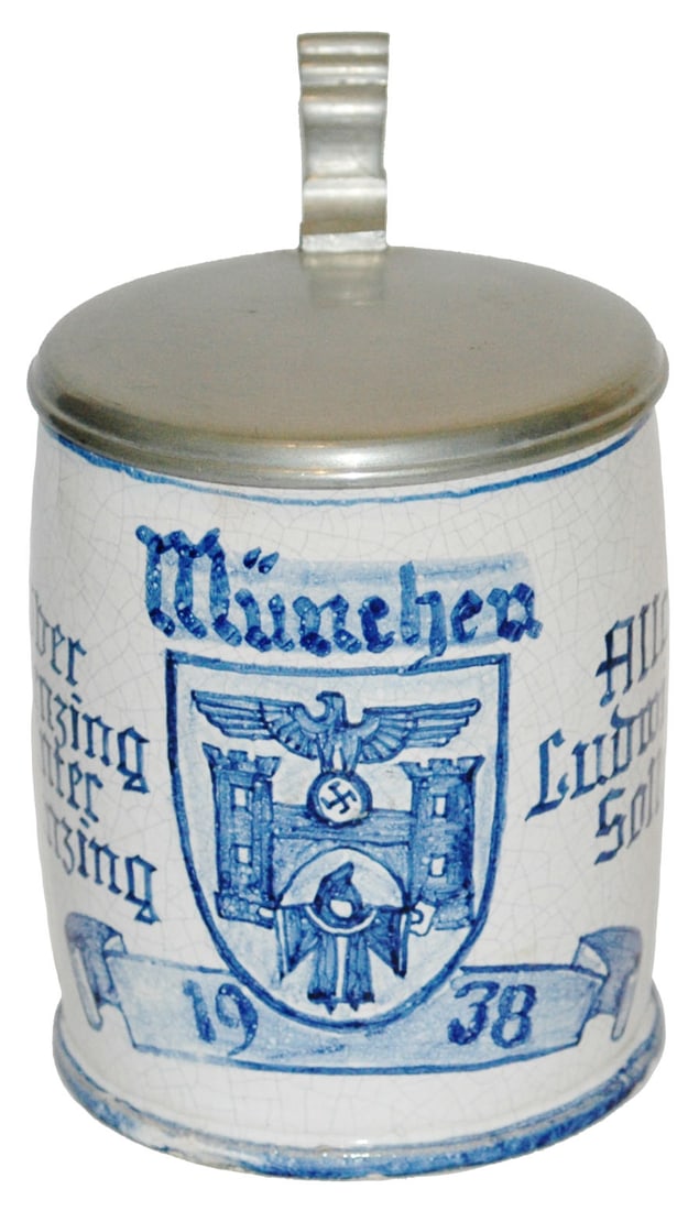 3rd Reich Faience Munich 1938 Stein w swastica: Third Reich Faience 1/2L Stein. Munich 1938, Shield with swastika. Mint.