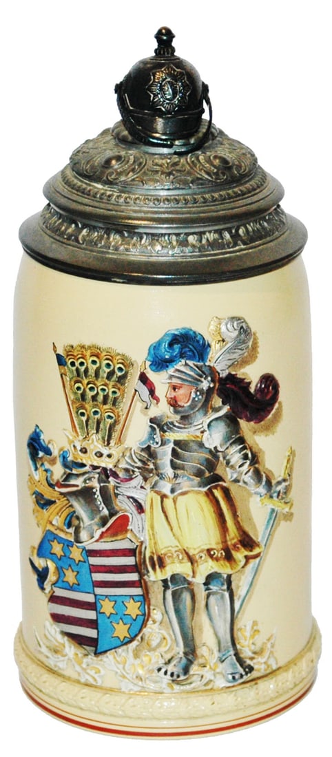 Mettlach Knight Shield & Helmet Stein -Feld Art 28 (1 of 6)