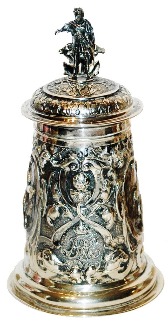 4/10L Couple Floral & Caesar Finial 800 Silver (1 of 6)