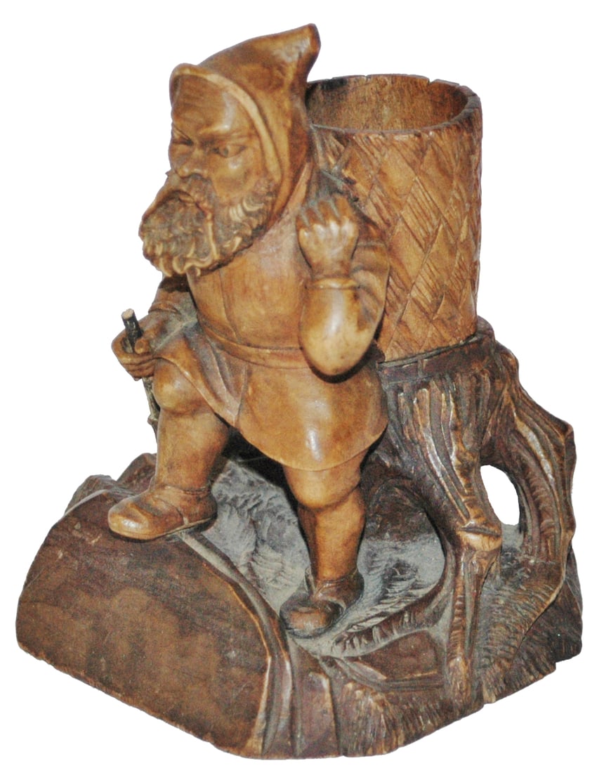 Black Forest Hiking Dwarf w Match Holder (1 of 3)