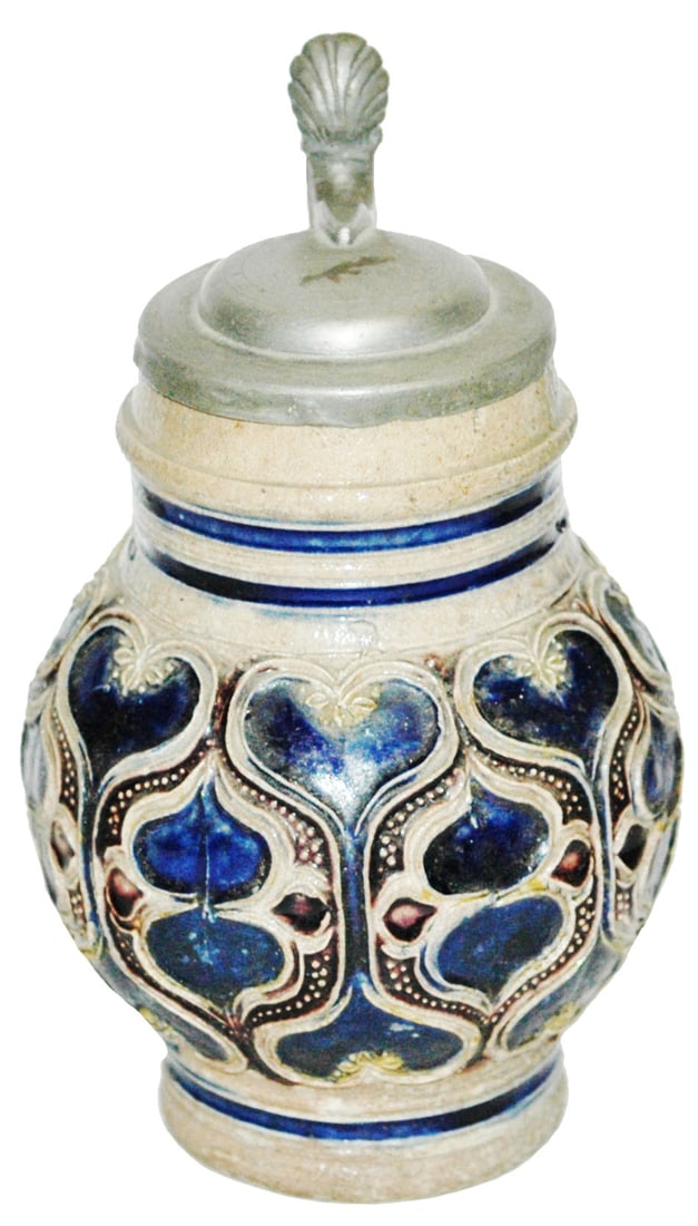 3/10L Westerwald circa 1700 Heart Design Stein (1 of 3)