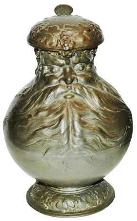 1L Pewter Beared Man Character Stein w Cherub Hanl