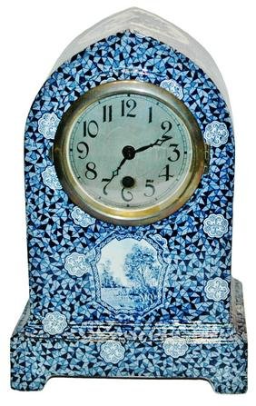 V&B Wallerfangen Blue Floral 12-1/2" Clock