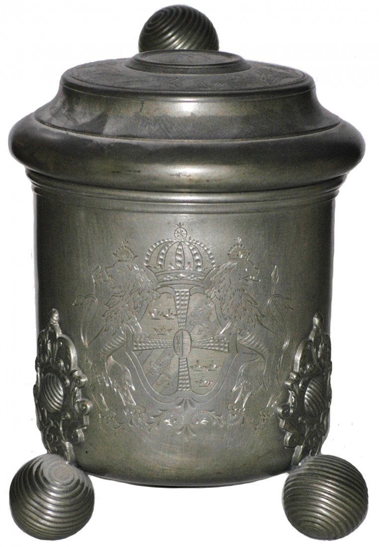 Pewter 1L Scandanavian Ball Feet Stein: Pewter 1L. Scandanavian. Engraved shield. Three ball feet. Mint.