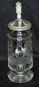Detailed Cut Hunter Dog and Rabbit Glass Stein
