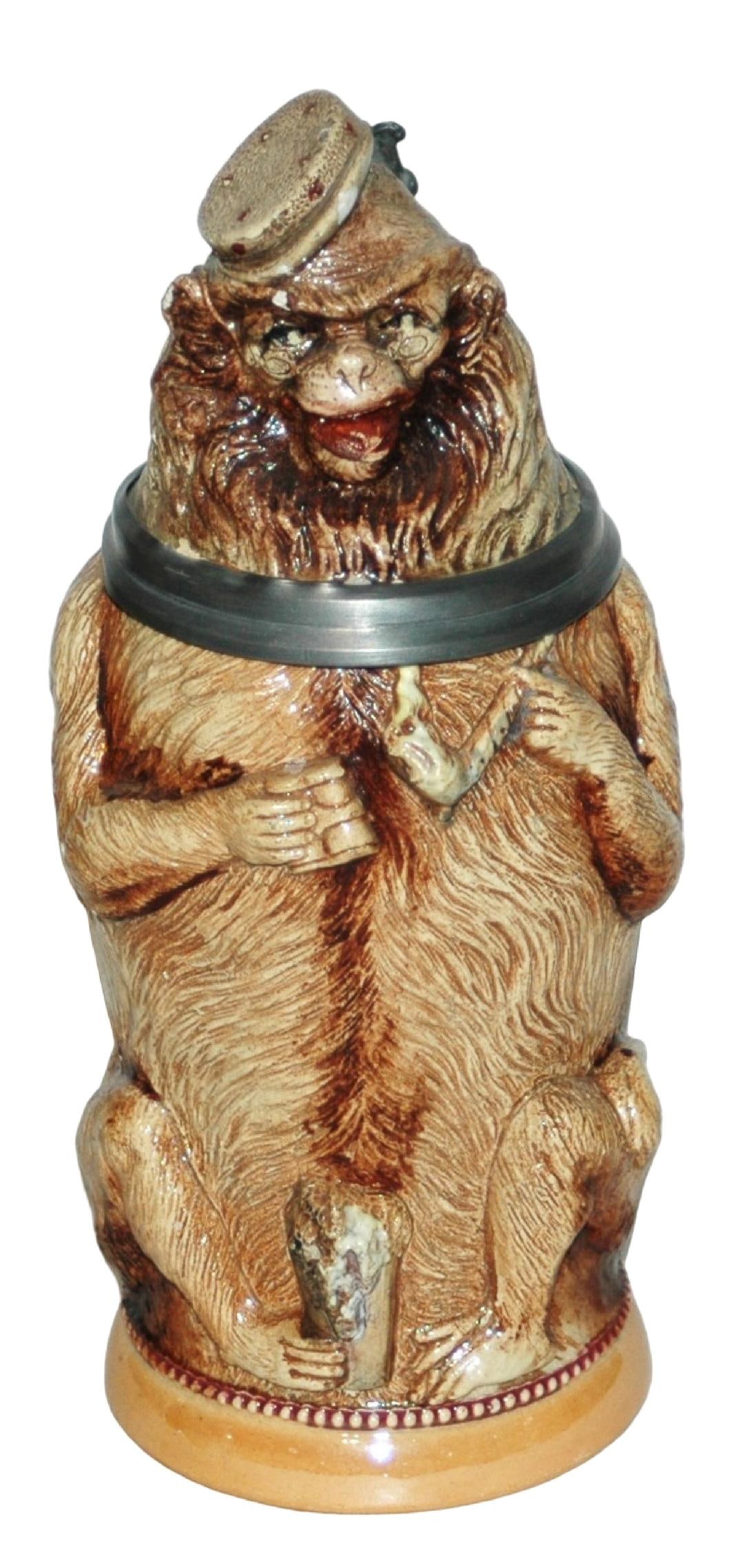 Diesinger Student Monkey w Pipe & Cap Stein (1 of 4)