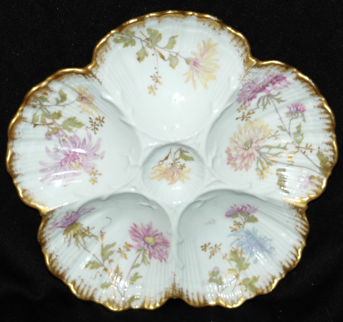 Haviland Lemoge Oyster Plate Detaled Floral: Haviland Lemoge 8" Oyster Plate. Detailed floral designs in 5 wells.