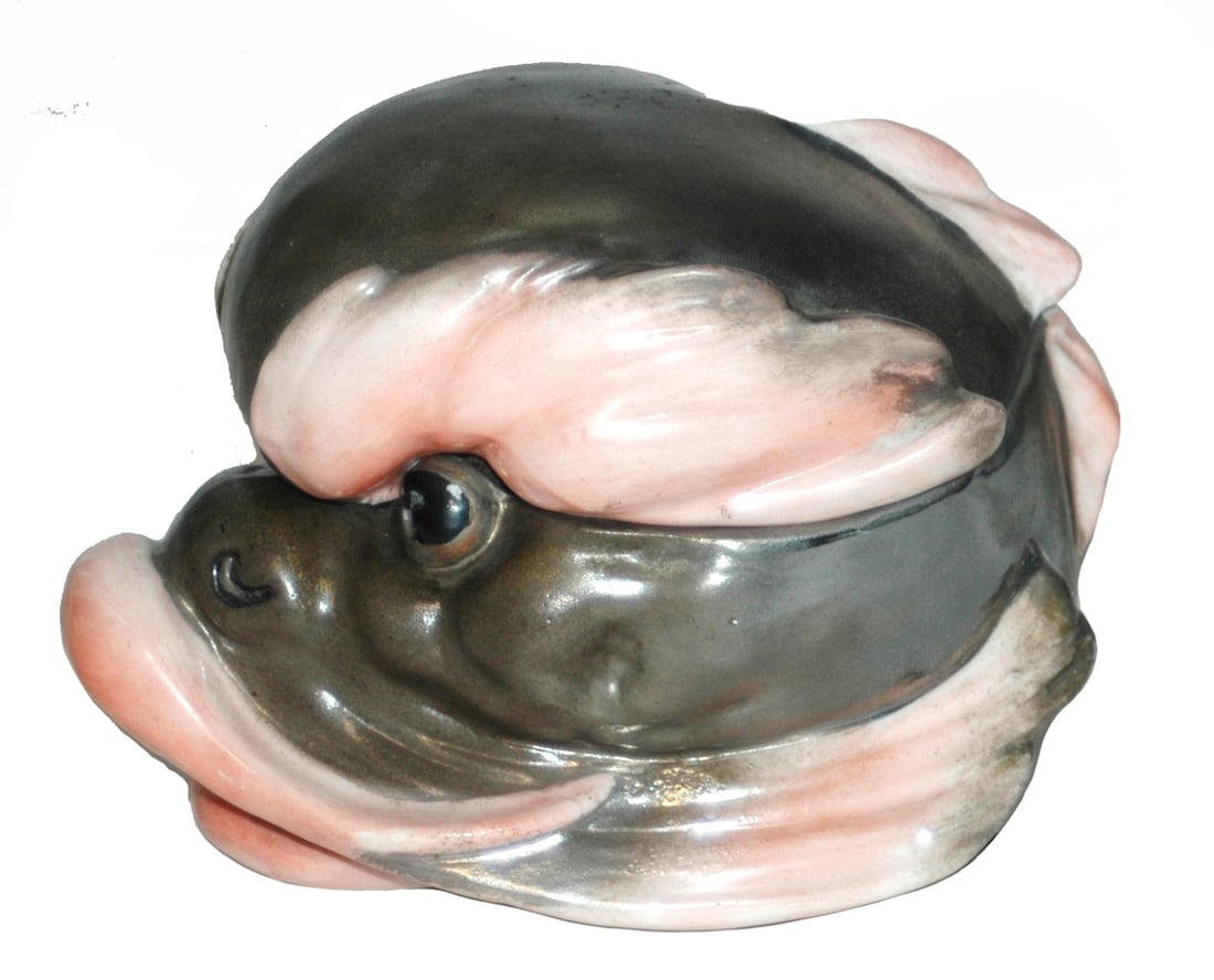 Unusual Bohne Character Dolphin Form Covered Box (1 of 3)