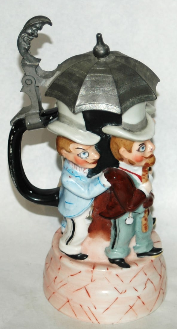 Men Under Umbrella Character Stein w Uncommon Base - 3