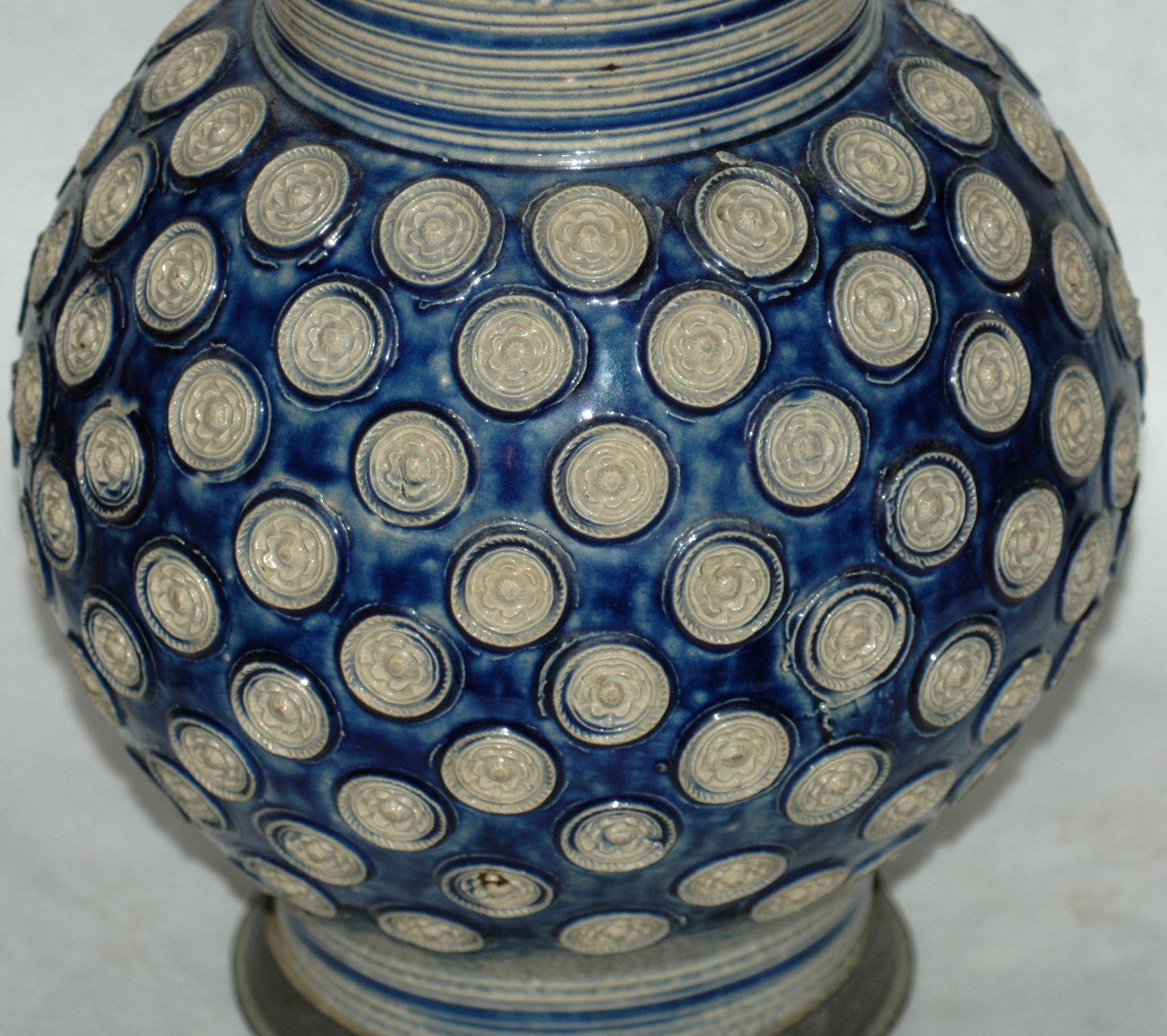 2L Westerwald Rosette Design Stein c. 1700 - 2