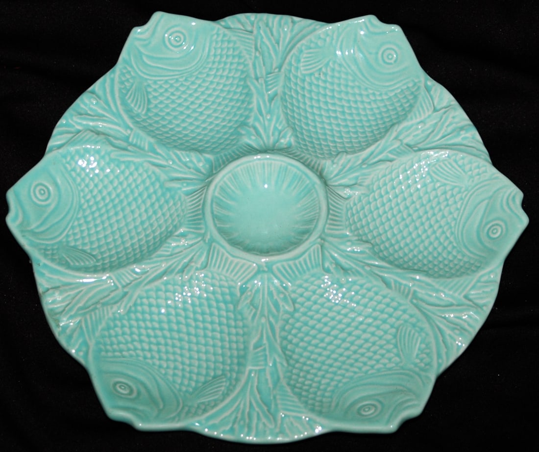 Majolica Green Glaze Fish Design Oyster Plate (1 of 1)