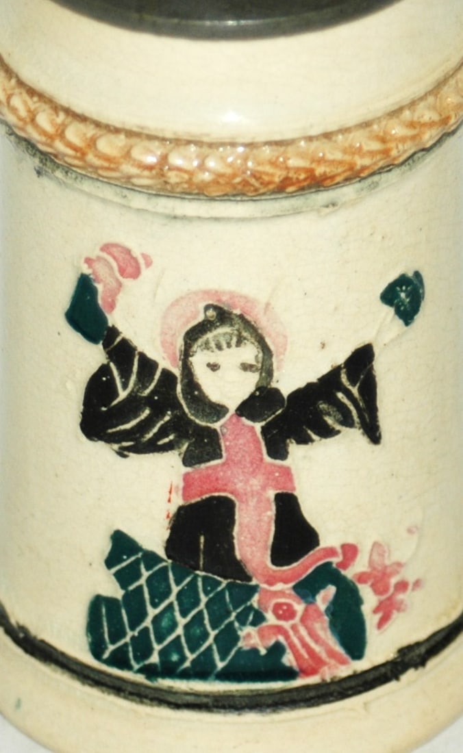 1/8L Diesinger Threaded Relief Munich Child Stein - 2