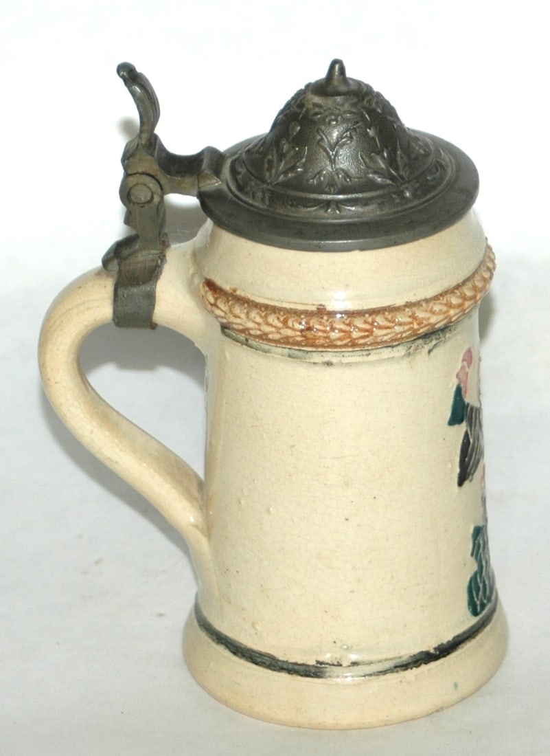 1/8L Diesinger Threaded Relief Munich Child Stein - 3