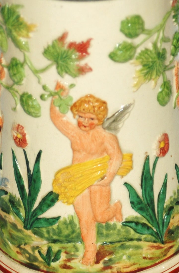 3/10L Cherubs Picking Hops Relief Stein - 2