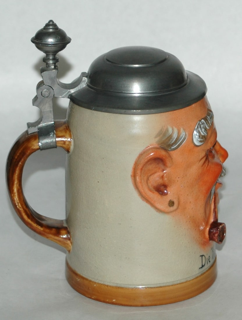 Man Smokes a Pipe Characetr Stein - 3