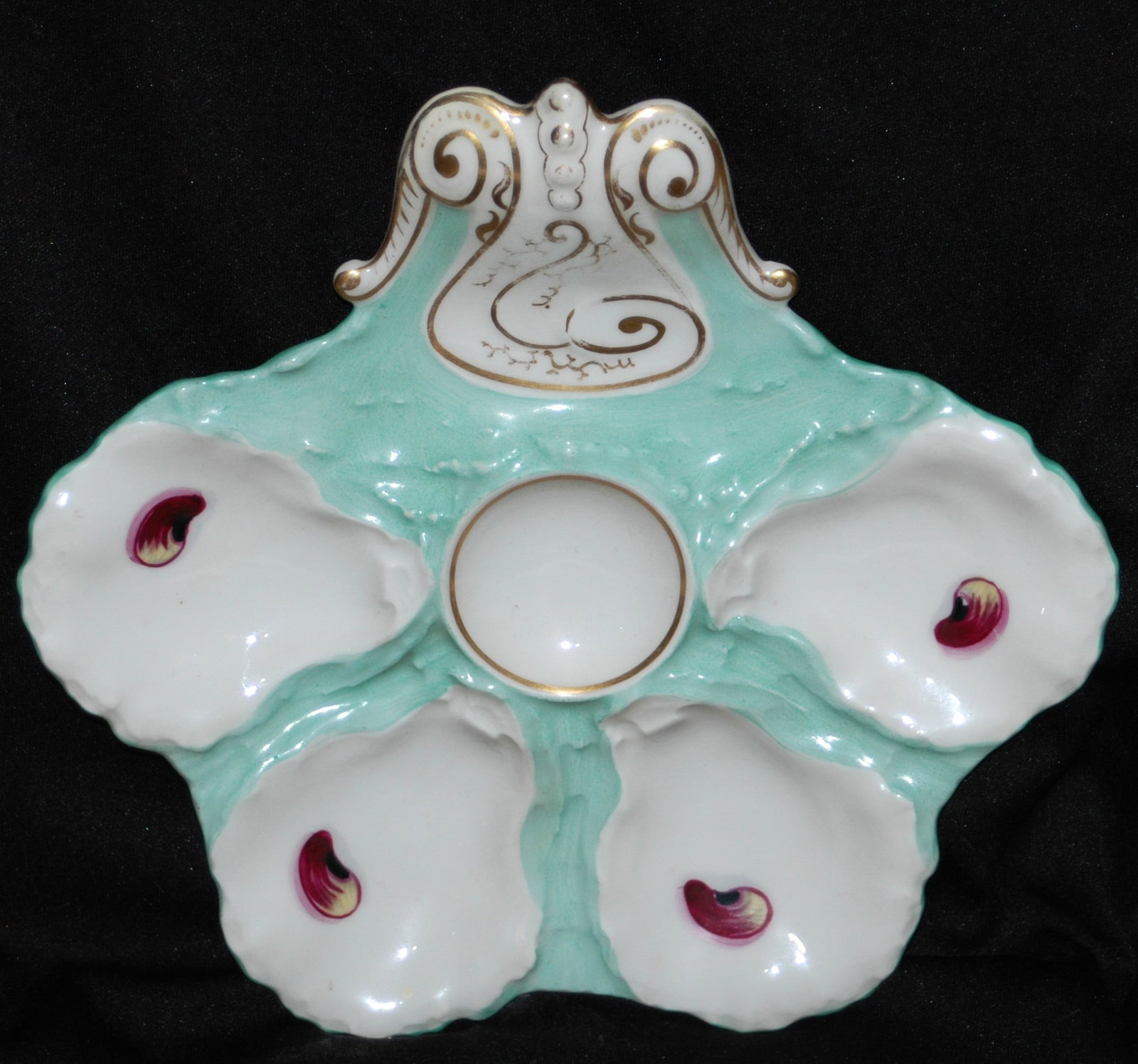 Lemoge Four Shell Shaped Well Designs Oyster Plate (1 of 2)