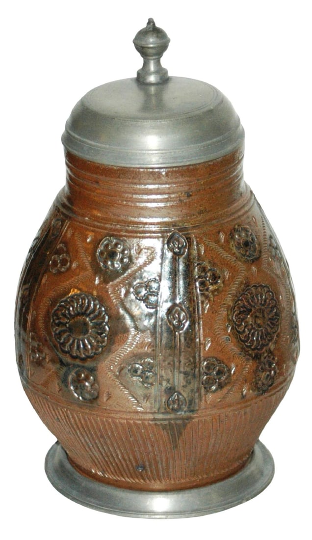 1-1/2L Muskau Floral Black Glaze stein c.1740 (1 of 4)