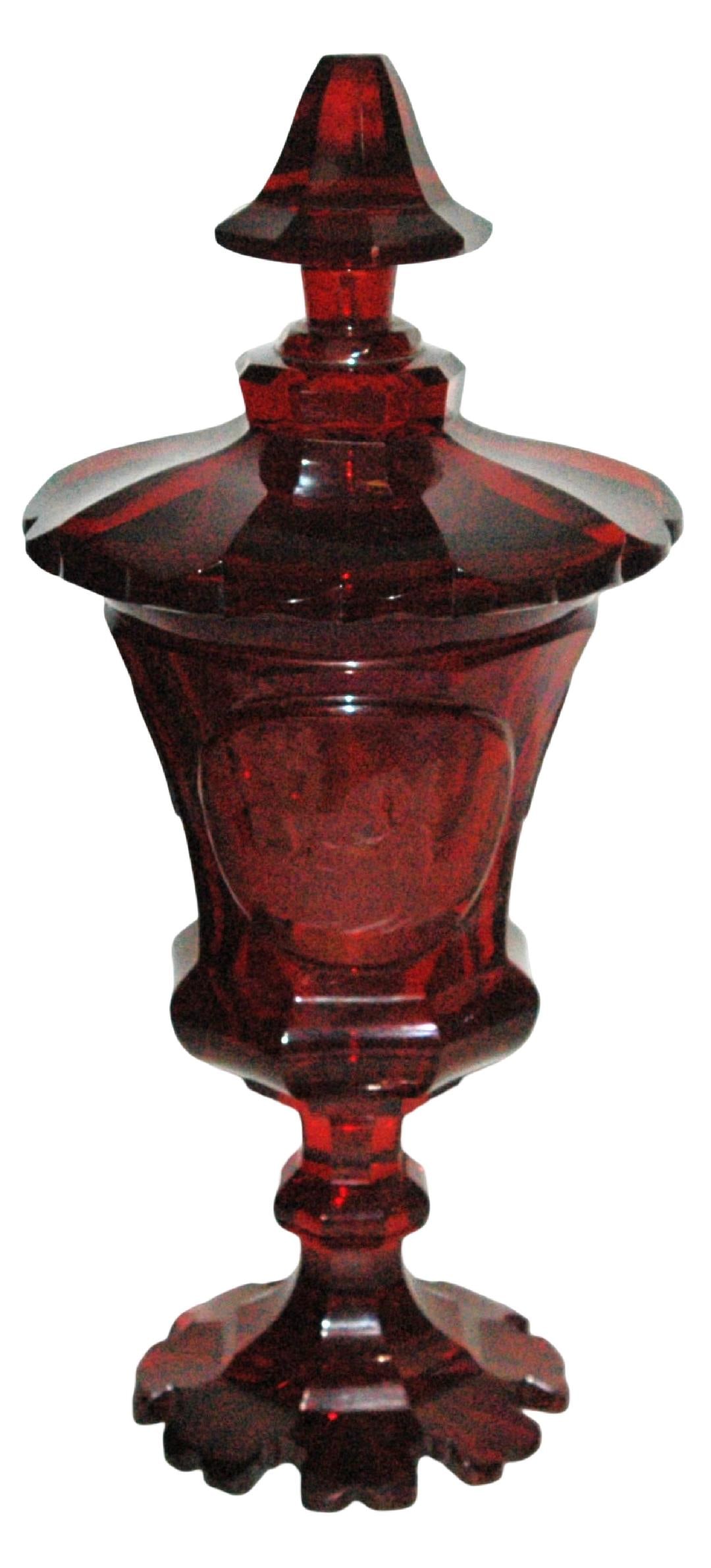 Intaglio Cut Man & Horse Glass Pokal w Facet Body (1 of 5)